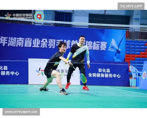 63岁羽毛球爱好者张振玉：街道运动会希望多办常办